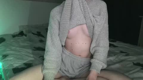 Snapshot of fapputa chatting on April 2026 02:03:02 AM Kira online show from April 2026 02:03:02 AM