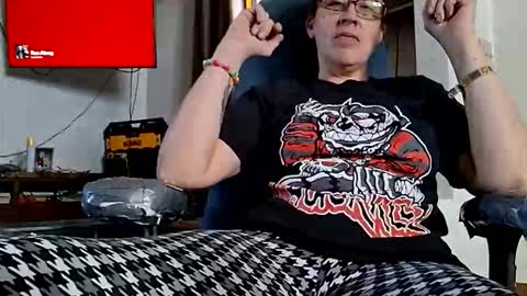 Scarlett online show from October 2025 07:20:01 PM