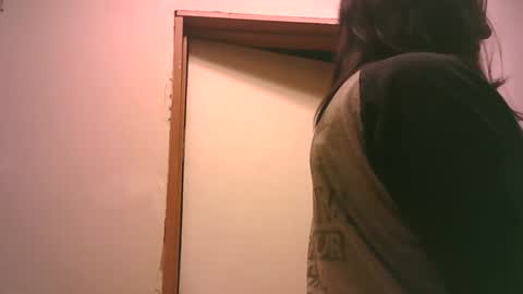 Snapshot of fapqueenc17 chatting on February 2026 01:10:02 AM Scarlett online show from February 2026 01:10:02 AM