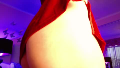 Farah online show from December 2024 03:04:02 PM