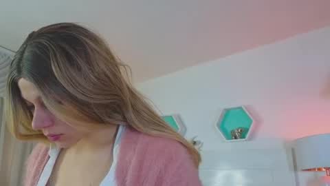 Farah online show from November 2025 12:05:02 PM