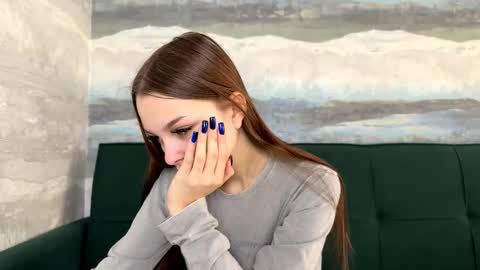 Anna Scovich online show from December 2025 11:04:02 AM