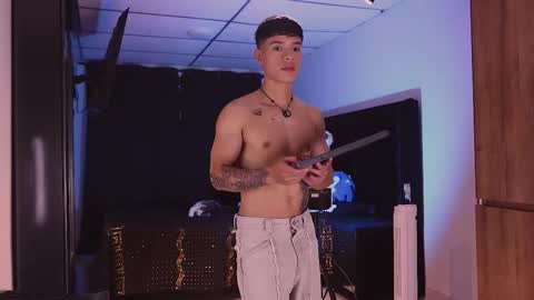 farid_jake_ online show from October 2025 10:54:02 PM