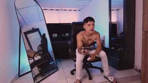 farid_jake_ online show from December 2025 02:58:02 PM