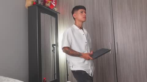 farid_jake_ online show from May 2026 07:10:02 PM