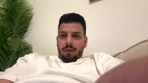 faried92 online show from November 2025 05:13:01 PM