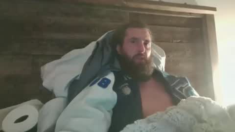 Snapshot of farmerboyart chatting on April 2026 06:52:01 AM farmerboyart online show from April 2026 06:52:01 AM