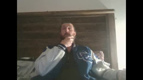 Snapshot of farmerboyart chatting on April 2026 07:25:02 AM farmerboyart online show from April 2026 07:25:02 AM