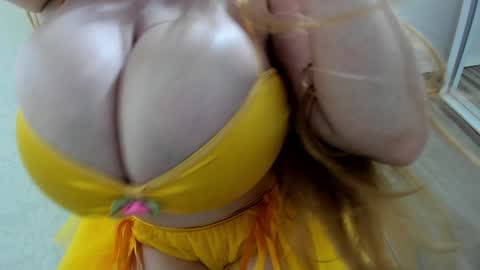 call me Farradayy online show from November 2025 03:00:02 PM