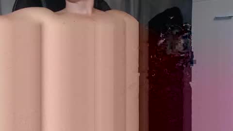 Snapshot of farsunk23 chatting on December 2024 05:20:01 AM farsunk23 online show from December 2024 05:20:01 AM