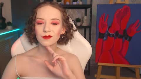 Fascinating   Eyes online show from October 2025 06:45:02 PM