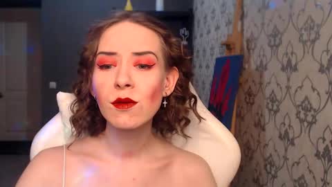Fascinating   Eyes online show from June 2026 07:04:02 PM