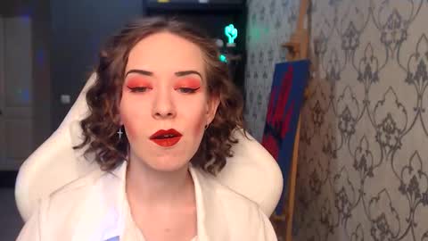 Fascinating   Eyes online show from June 2026 08:11:01 PM