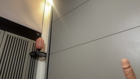 Gattino online show from December 2024 01:18:02 AM