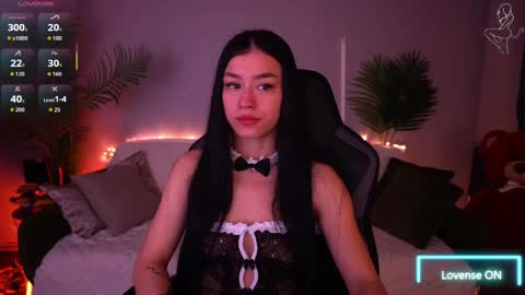 Snapshot of fatalenellie chatting on April 2026 09:20:02 PM Nellie online show from April 2026 09:20:02 PM