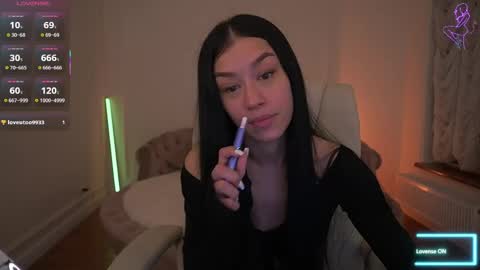 Snapshot of fatalenellie chatting on April 2026 08:45:02 PM Nellie online show from April 2026 08:45:02 PM