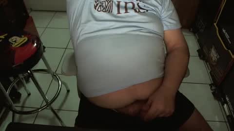 Snapshot of fatdaddycam chatting on December 2024 03:52:02 AM Fat Daddy online show from December 2024 03:52:02 AM