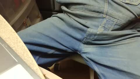 Fred. online show from November 2025 06:25:02 AM