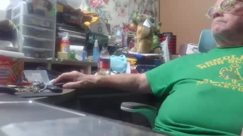 Snapshot of fatfreddythecat chatting on May 2026 02:19:01 AM Fred. online show from May 2026 02:19:01 AM