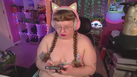 Snapshot of fatveronica chatting on February 2026 03:00:02 PM FatVeronica online show from February 2026 03:00:02 PM