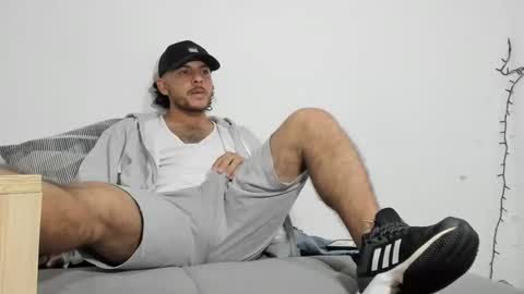 favid95 online show from February 2025 01:24:01 AM