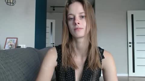 favoriteyour online show from October 2025 04:24:01 AM