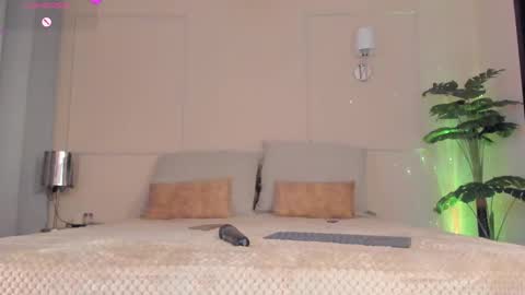 Snapshot of fay_miller2 chatting on October 2025 12:17:02 AM welcome to my world  online show from October 2025 12:17:02 AM