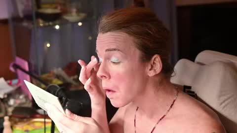 Faye Holloway online show from November 2025 12:44:01 AM