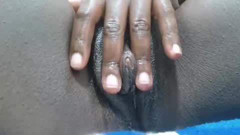 Snapshot of fayrie1 chatting on November 2025 04:00:01 AM fayrie1 online show from November 2025 04:00:01 AM