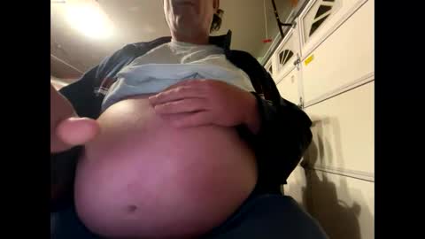 feedmyhugebelly online show from May 2026 02:41:01 AM