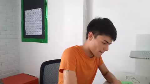 feeenti_dream online show from August 2026 06:18:01 PM