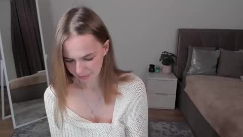 Snapshot of feel_our_vibe chatting on December 2025 06:29:02 AM Daniela online show from December 2025 06:29:02 AM