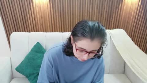 Snapshot of feelina_firesoul chatting on June 2026 05:17:01 PM Feelena online show from June 2026 05:17:01 PM