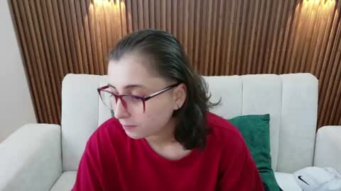 Snapshot of feelina_firesoul chatting on June 2026 02:18:02 PM Feelena online show from June 2026 02:18:02 PM