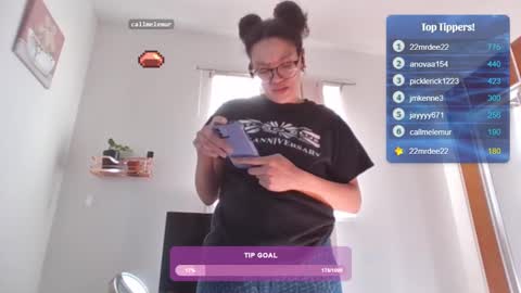 Soley online show from February 2025 05:01:02 PM