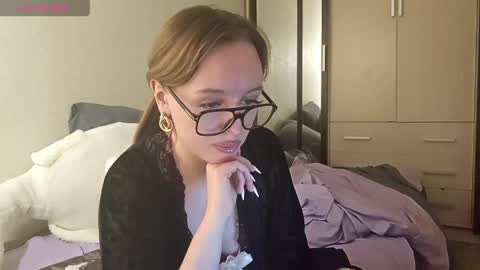 Snapshot of felicia_miller_ chatting on May 2026 07:11:01 PM Felicia online show from May 2026 07:11:01 PM