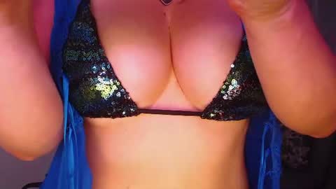FeliciaGold online show from June 2026 12:44:01 AM