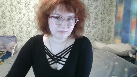 Snapshot of felicity_play chatting on April 2026 06:05:01 AM felicity_play online show from April 2026 06:05:01 AM