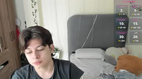 Snapshot of felix_leex chatting on April 2026 08:25:02 PM Felix leex online show from April 2026 08:25:02 PM