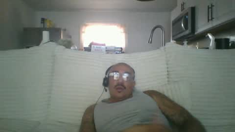 felixrlarios25 online show from June 2026 03:47:01 PM