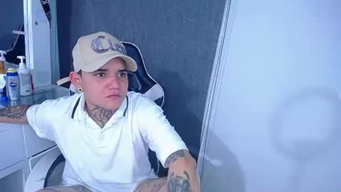 Snapshot of femboy666sixx_ chatting on April 2026 12:35:02 PM GABY666 online show from April 2026 12:35:02 PM