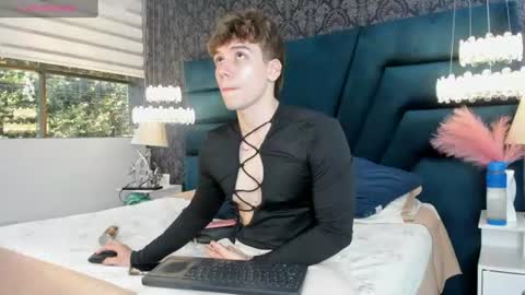 Femboy Max online show from July 2026 12:00:02 PM