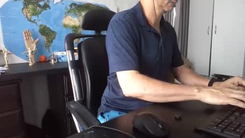 Snapshot of femdomsubby chatting on December 2024 02:46:01 AM femdomsubby online show from December 2024 02:46:01 AM