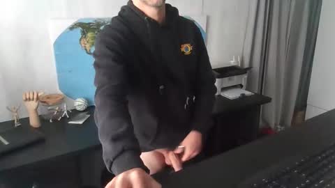 Snapshot of femdomsubby chatting on October 2025 10:18:02 PM femdomsubby online show from October 2025 10:18:02 PM