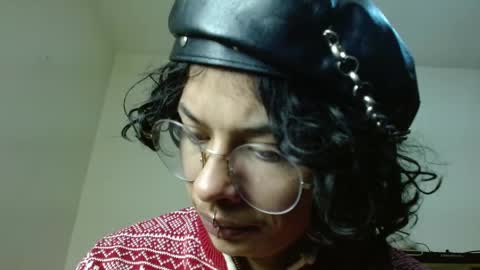 Snapshot of fenixmfx chatting on April 2026 12:19:02 PM Fenix online show from April 2026 12:19:02 PM