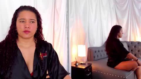 fennyx online show from October 2025 11:41:02 AM