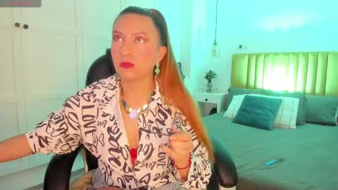 Fernanda online show from February 2025 01:02:01 PM