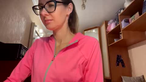 feraliss online show from November 2025 09:20:01 AM