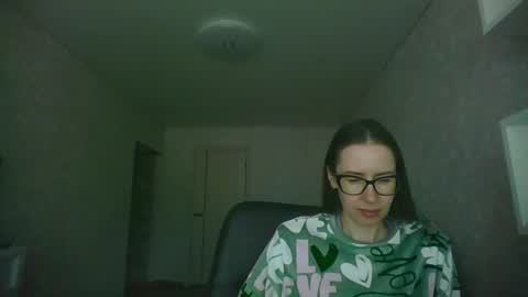 feraliss online show from May 2026 10:57:02 AM