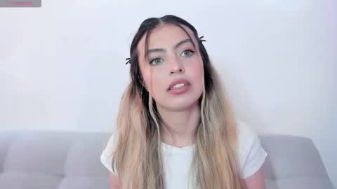 Snapshot of fernanda_aaa chatting on March 2026 02:42:01 PM fernanda online show from March 2026 02:42:01 PM